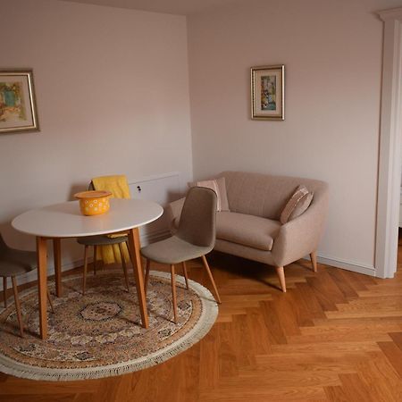 Augsburg Apart Piatra Neamţ Extérieur photo