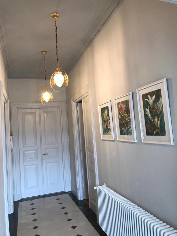 Augsburg Apart Piatra Neamţ Extérieur photo