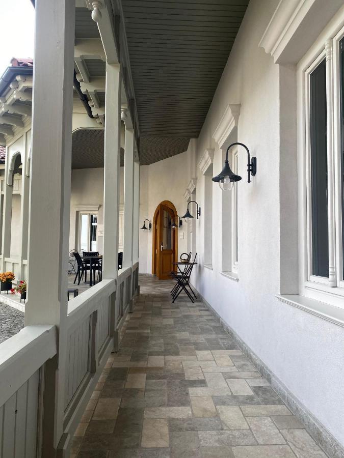Augsburg Apart Piatra Neamţ Extérieur photo